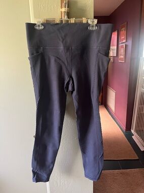 Athleta Ribbed deep purple women’s XL Active Leggings